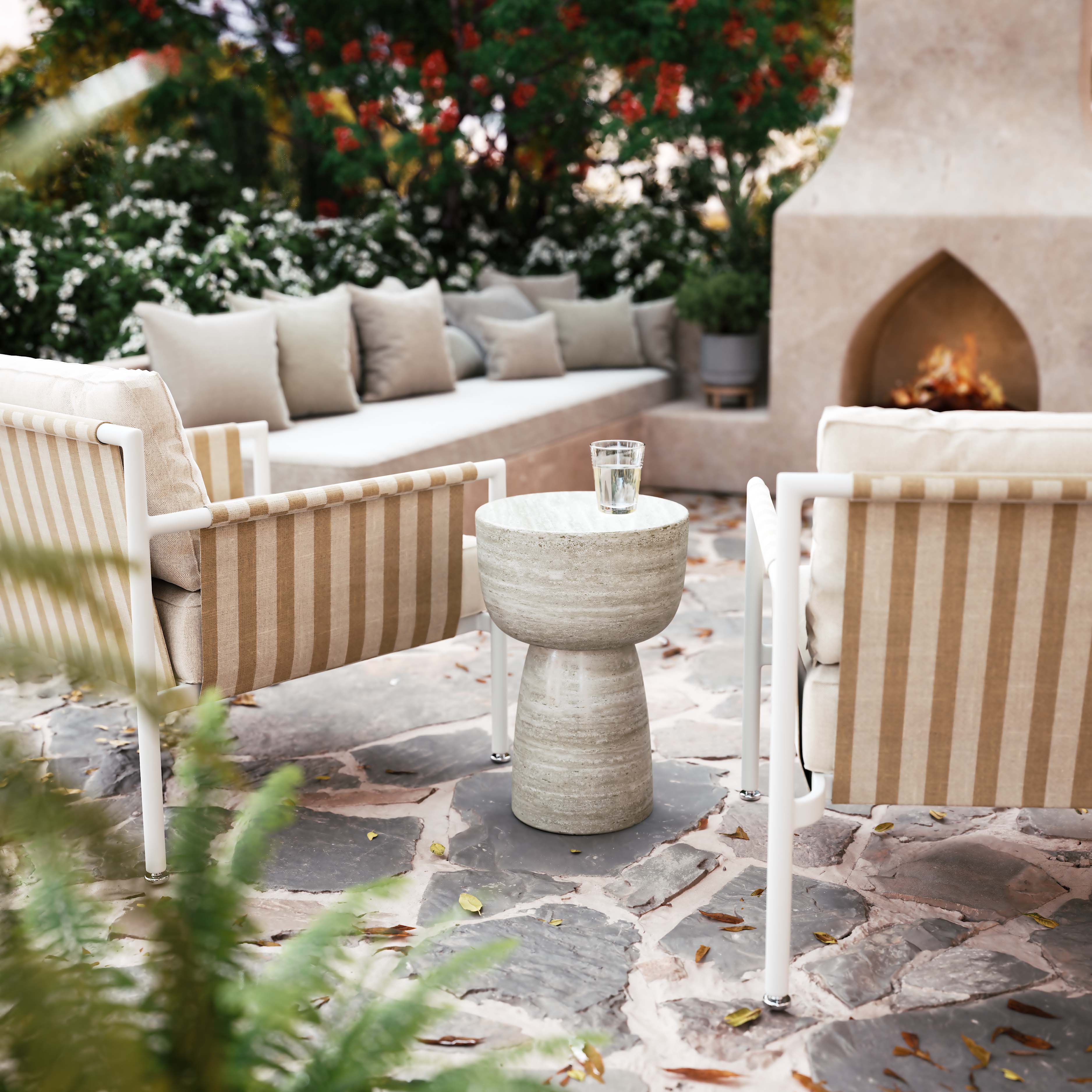 Charra Indoor/Outdoor Side Table 32 Charra Indoor/Outdoor Side Table