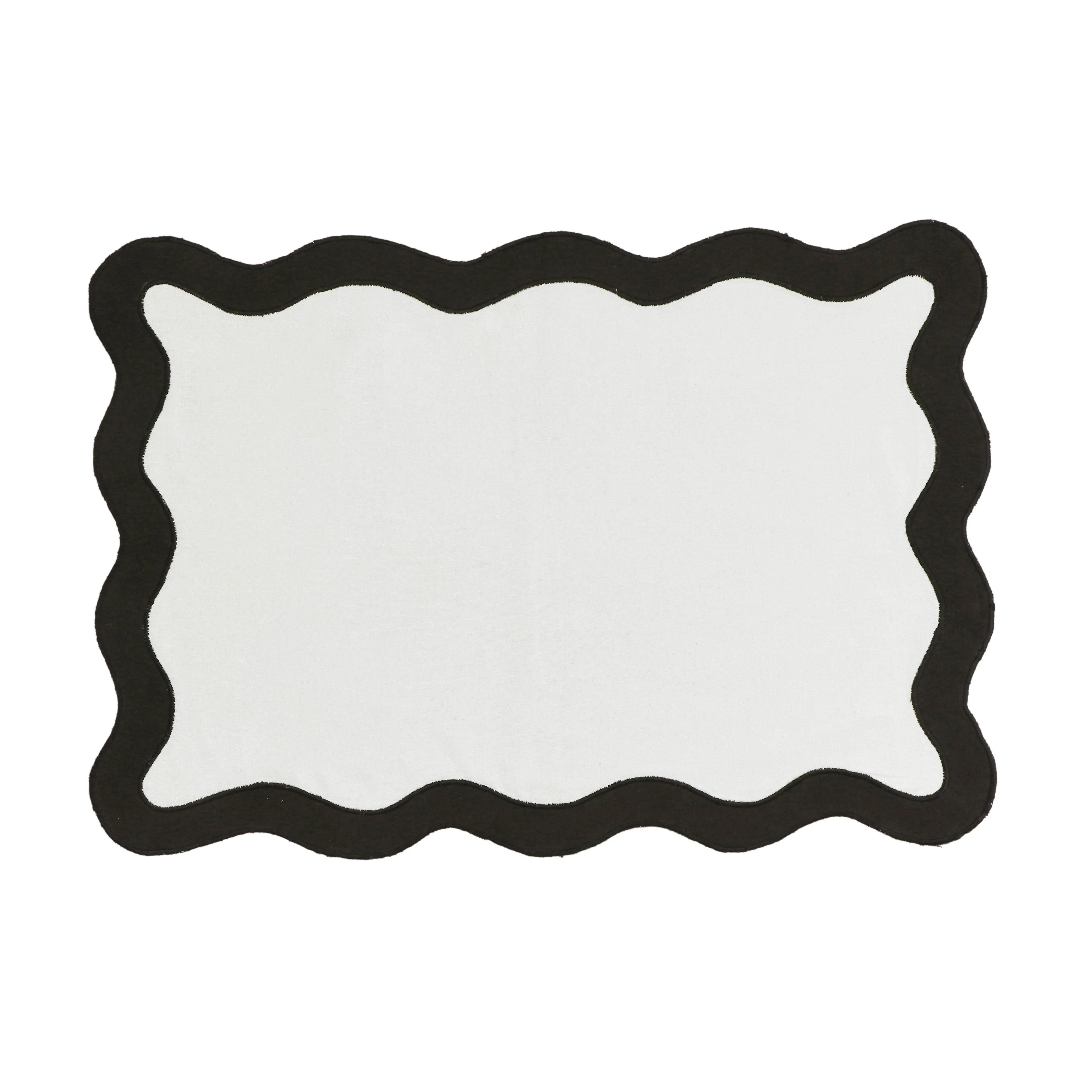 Scalloped Edge Cotton Placemat - Set of 4 1 Scalloped Edge Cotton Placemat - Set of 4