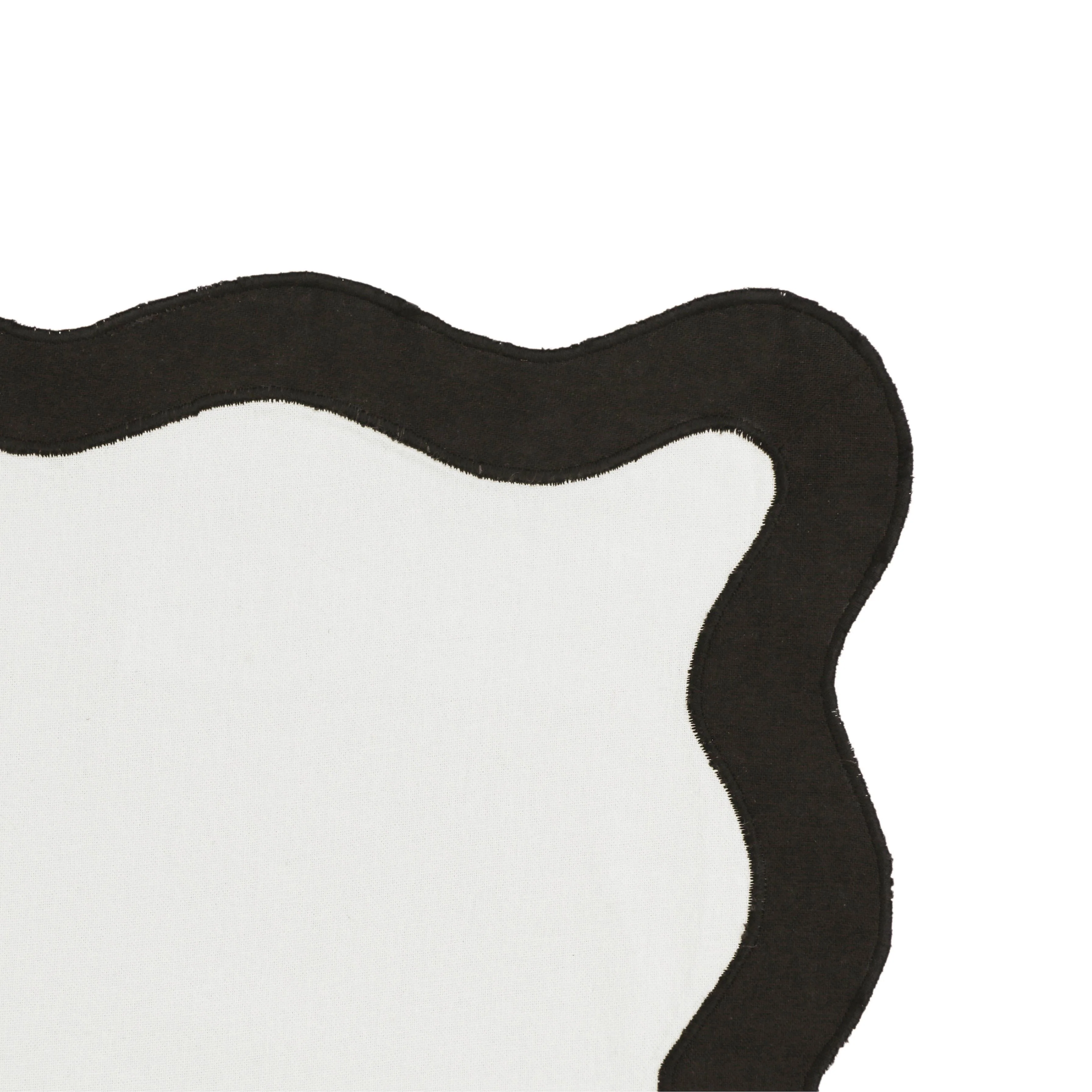 Scalloped Edge Cotton Placemat - Set of 4 15 Scalloped Edge Cotton Placemat - Set of 4